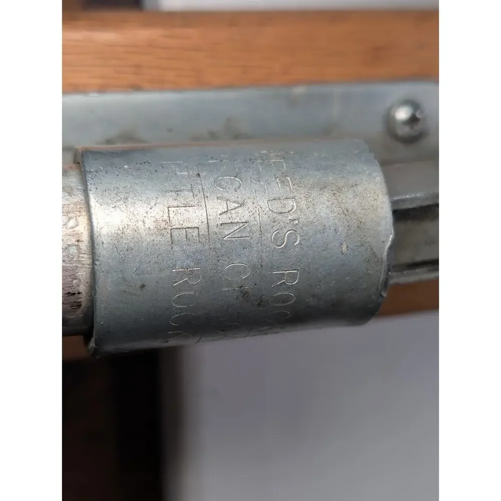 VINTAGE - Adjustable Pecan Cracker “Reed's Rocket” Reeds Machine Co. - Picture 4 of 8